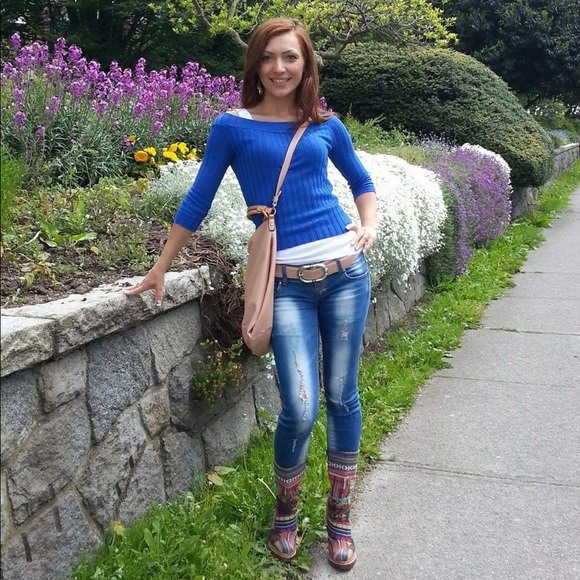 Meet your Posher, Anita - Picture 4 of 4